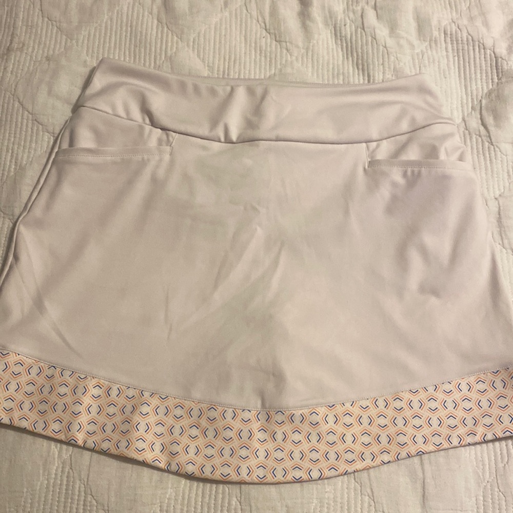 Adidas Tennis Skirt, worn 2 times, great condition! Built in shorts underneath.